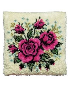 Knoopkussen rode rozen van pako om te knopen