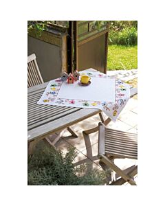 Borduurpakket vogels met nestkastjes tafelkleed met telpatroon vervaco pn-0148593