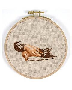 DMC borduurpakket 'Het Louvre x Mona Lisa hands' TB185/81 voorbedrukt incl. borduurring