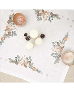Rico Design voorbedrukt borduurpakket tafelkleed kerstgroen met kraarsen 100092