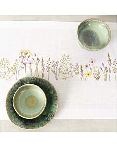 Borduurpakket voorbedrukte loper kruidenweide in kruissteek steelsteek van Rico 150101