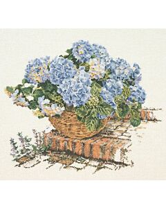 Thea Gouveneur borduurpakket 'Blauwe hortensia' 2046A telpatroon (ook verkrijgbaar op zwarte aida, 2046.05)