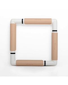 Stevig en lichtgewicht Nurge Clip (Snap) Frame van 21 x 21 cm in de kleur beige.