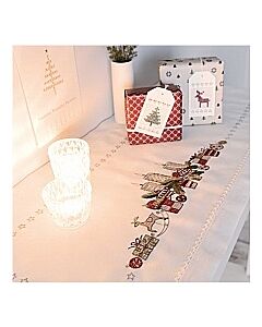 Rico Design tafelloper kerstkaarsen en kado's met roodborstje 31202.54.18 borduren