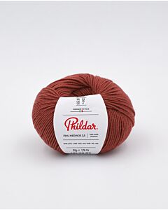 Phildar Phil Merinos 3,5 kl.Acajou is een zachte draad van 100% merino wol voor naalden 3.5mm