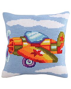 Borduurpakket kruissteekkussen vliegtuigje van CDA 5176 om borduren met een afmeting van 40x40cm.
