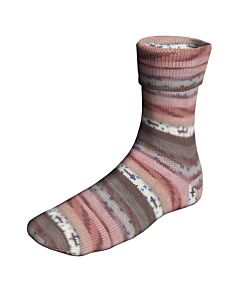 Lang Yarns SuperSoxx Color 4ply CakeSoxx kl.544 (wit/rood/roodbruin/blauw/bruin) is een 4 draads sokkenwol