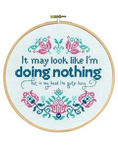 Borduurpakket doning nothing-niets doen van Permin  92-9715 incl borduurring