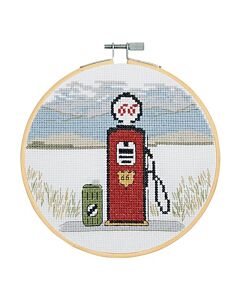 DMC borduurpakket Benzine Pomp BK1985 telpatroon incl. borduurring. Live the American dream!