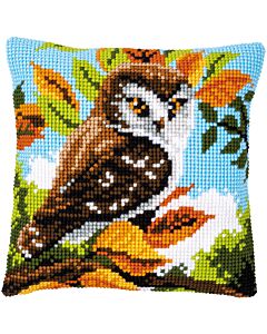 Borduurpakket kruissteekkussen uil in de struiken van Vervaco pn-01148147
