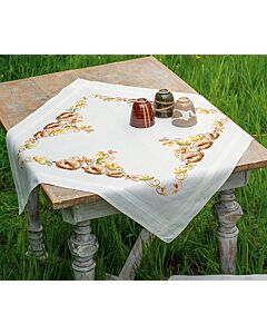 Borduurpakket tafelkleed egeltjes in herfstbladeren van Vervaco pn-0147426