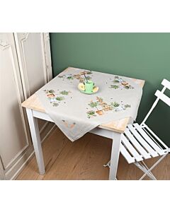 Borduurpakket tafelkleed tuinspullen op linnen stof borduren van Vervaco PN-0199604