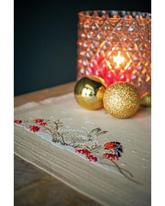 Borduurpakket tafelloper sneeuwhaas en goudvink van Vervaco PN-0194650 voorbedrukt