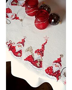 Borduurpakket voorbedrukt tafelkleed kerstmannetjes vervaco pn-0146076