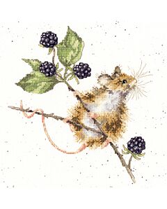 Bothy Threads borduurpakket muis tussen de bramen XHD91