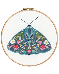 Bothy Threads vrijborduurpakket Moth EPO3 voorbedrukt