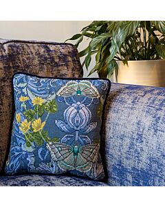 Bothy Threads borduurkussenpakket fatal anemone TAM2 voorbedrukt in halve kruissteek