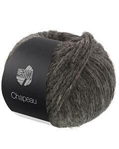 Lana Grossa Chapeau kleur 18 beige is een luchtige draad in kettingstructuur voor naalden 7.0-8.0mm. Met Chapeau brei of haak je lekkere warme vesten, truien, dekens en accessoires.