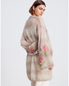 Gratis patroon van dit leuke vest om te breien van Lana Grossa Gomitolo Versione. Shop direct het haakpakket in de gewenste maat of de gewenste bollen los.

