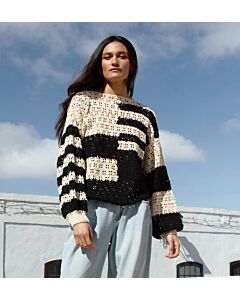 Lana Grossa trui in gaatjespatroon haken van Setapura H8,m3