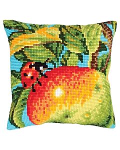 Ladybug on the Apple Collection d'Art 5222