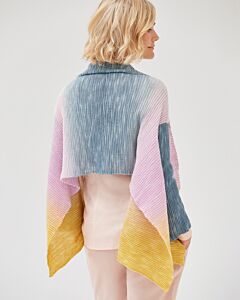 Lana Grossa mouwsjaal haken van Cool Wool Lace  Hand-Dyed (hd3, m4)