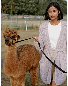 Lana Grossa vest in kabelpatroon breien van Natural Alpaca Pelo 64,m7