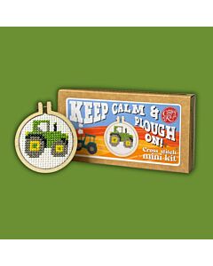 Crafty Mini Kit borduurpakket matchbox tractor MB-029 incl. kleine borduurring & sleutelhangertje