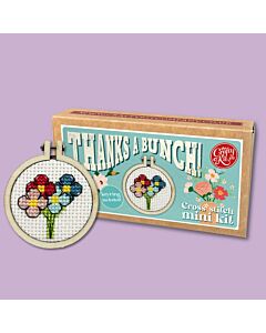Crafty Mini Kit borduurpakket matchbox tulpen met vlinder MB-131 incl. kleine borduurring & sleutelhangertje