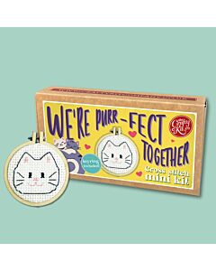 Crafty Mini Kit borduurpakket matchbox witte kat MB-205 incl. kleine borduurring & sleutelhangertje