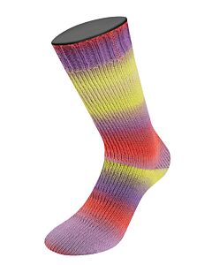 Meilenweit Color Mix Multi kleur 8021 rood/groen/paars/roze is een sokkenwol 