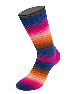 Meilenweit Color Mix Multi kleur 8021 rood/groen/paars/roze is een sokkenwol 