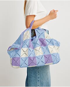 Haak deze toffe Granny Squares tas vichy blauw/lila van Pingouin Pingo First