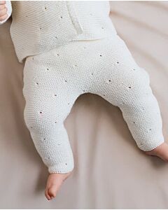 Phildar baby broekje met ajourpatroon breien van Phil Cachemire Coton (271,M3)