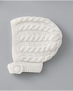 Phildar baby mutsje met kabel breien van Phil Merinos 3.5.  Bij het breipakket ontvangt u het garen incl. breipatroon. Het wordt gemaakt op breinaald 3mm en 3.5mm.  Het model kunt u terug vinden in Phildar boek Nr 174. 