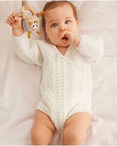 Phildar baby rompertje met kabels breien van Phil Super Baby (215, m41)