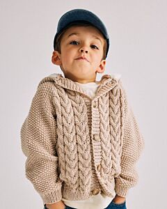 Phildar kinder kabelvest breien van Phil Douce en Merinos 6 (247,m1)