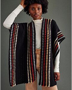 Een chique poncho om te haken van Phildar PhiL Looping. Ideaal om te dragen ergens overheen met de frisse dagen. Met het haakpakket ontvangt u het garen incl. patroon