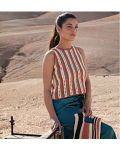 Phildar topje haken van Phil Coton 4 & Phil Timballo, een leuk topje met gekleurde verticale strepen. Dit topje komt uit haakboek Nr.226.