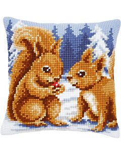 eekhoorns met bes voorbedrukt kussen om te borduren