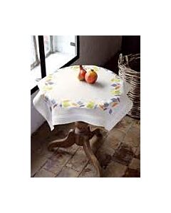 Voorbedrukt tafelkleed   gekleurde bladeren met ingeweven boord om te borduren.