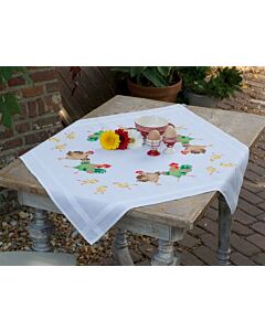 Borduurpakket voorbedrukt tafelkleed Kippenfamilie Vervaco PN-0150558