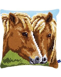 Borduurpakket borduurkussen kruissteek bruine paarden  pn-0150680 van vervaco