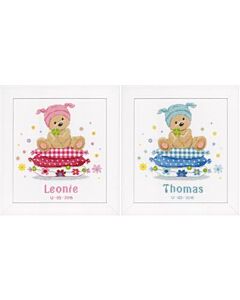 Borduurpakket Geboortetegel Beertje op kussen: thomas  om te borduren voor een baby Vervaco PN-0151012
