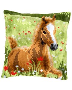 Borduurpakket kruissteekkussen Dartelend veulen van vervaco pn-0157427