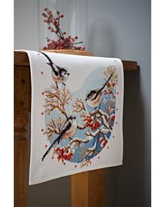 Borduurpakket loper staartmeesjes en rode bessen met telpatroon  pn-0158341