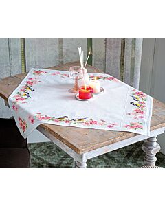 Vervaco borduurpakket loper meesjes in bloesems pn-0164365 telpatroon