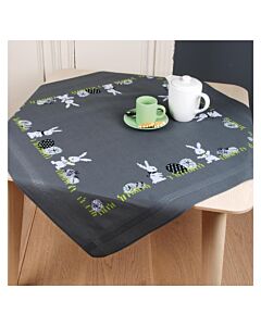 Vervaco borduurpakket tafelkleed paaseitjes en haasjes PN-0170167 voorbedrukt