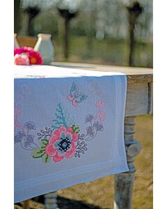 Borduurpakket tafelloper pastel bloempjes van Vervaco PN-0195363