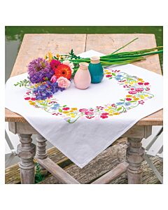 Vervaco borduurpakket tafelkleed bloemen en takjes PN-0227403 voorbedrukt (ook verkrijgbaar in een tafelloper & een placemat variant)